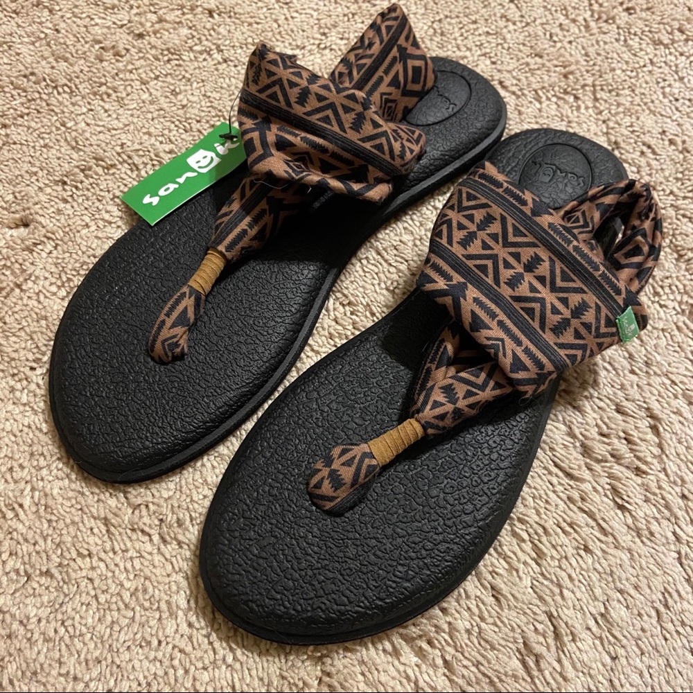 Sanyo sandals